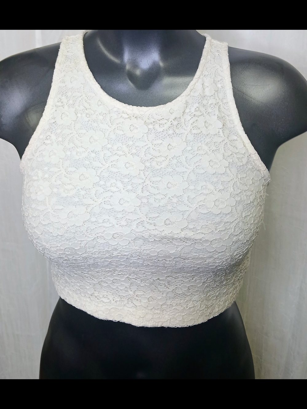Forever 21 Ivory Floral Lace Crop Tank